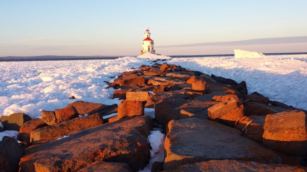 superior-entry-south-breakwater-lighthouse-003