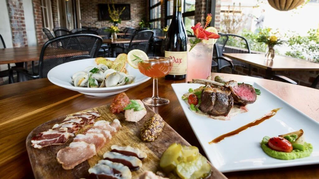 motor-supply-company-bistro-002