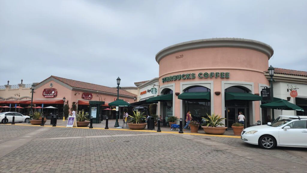 carlsbad-premium-outlets-001