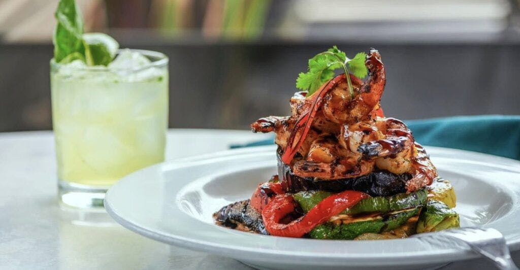 the-vault-kitchen-and-market-002