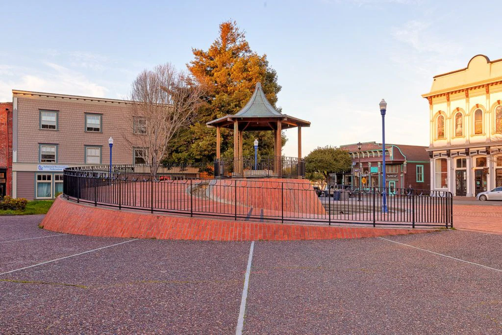 eureka-waterfront-and-old-town-019