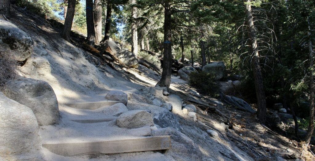 castle-rock-trail-004