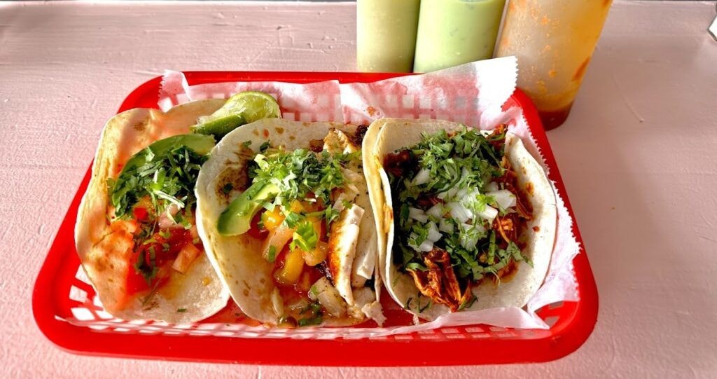 maciel-s-tortas-and-tacos-002