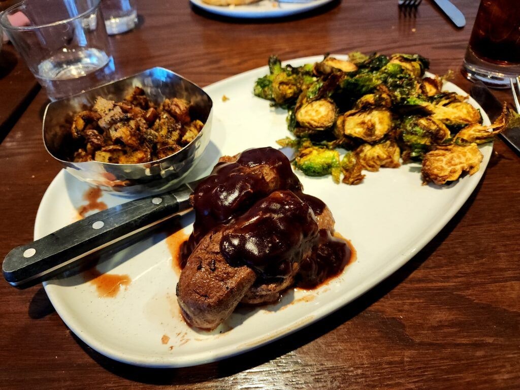 timberline-craft-kitchen-and-cocktails-002