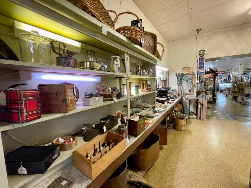 burnet-antique-mall-005