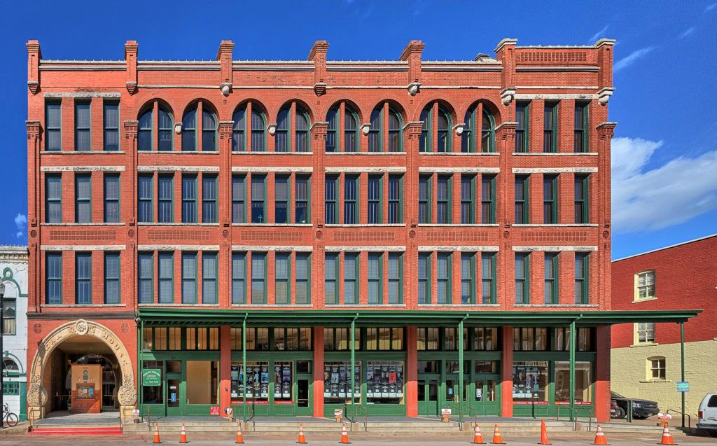 the-grand-1894-opera-house-003