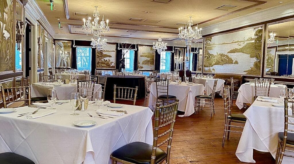 the-olde-pink-house-003