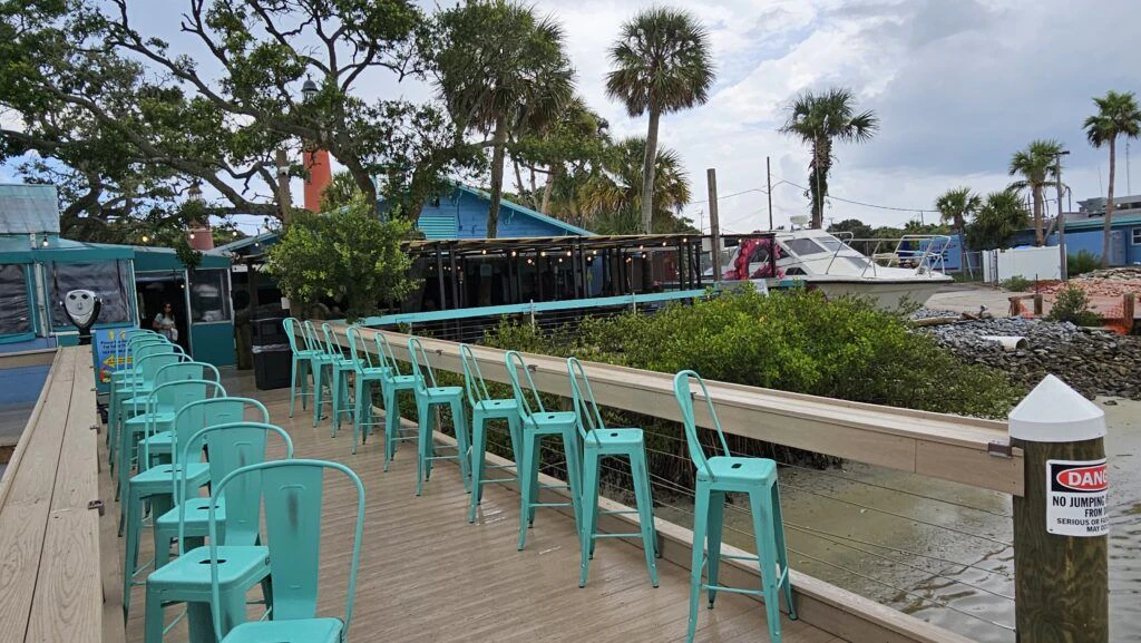 hidden-treasure-rum-bar-and-grill-002