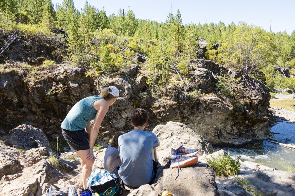 natural-water-slides-hike-and-paulina-plunge-tour-003