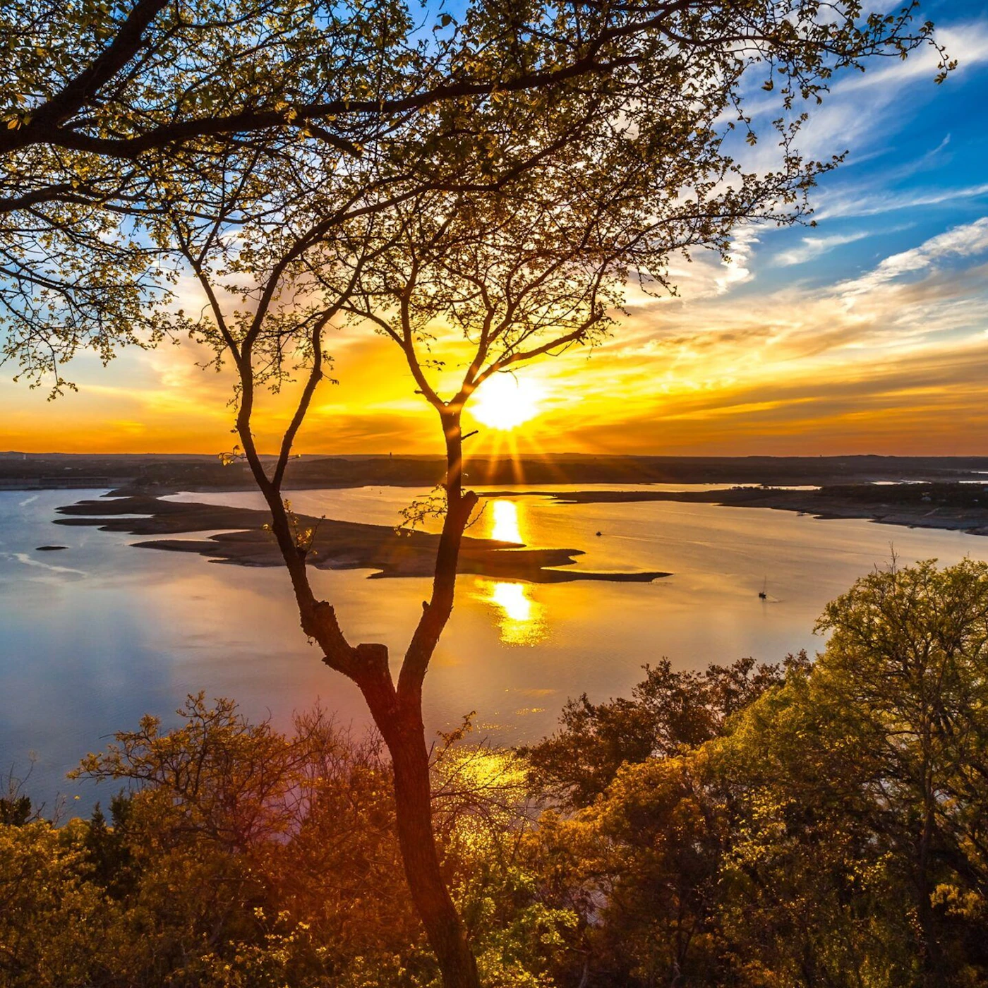 highland-lakes-texas-hero-scaled.jpg