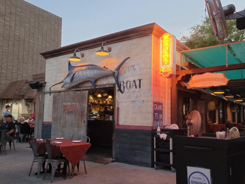 Shanghai Reds Bar & Grill