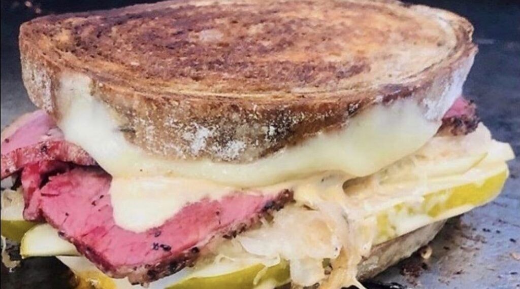 lola-s-street-kitchen-003